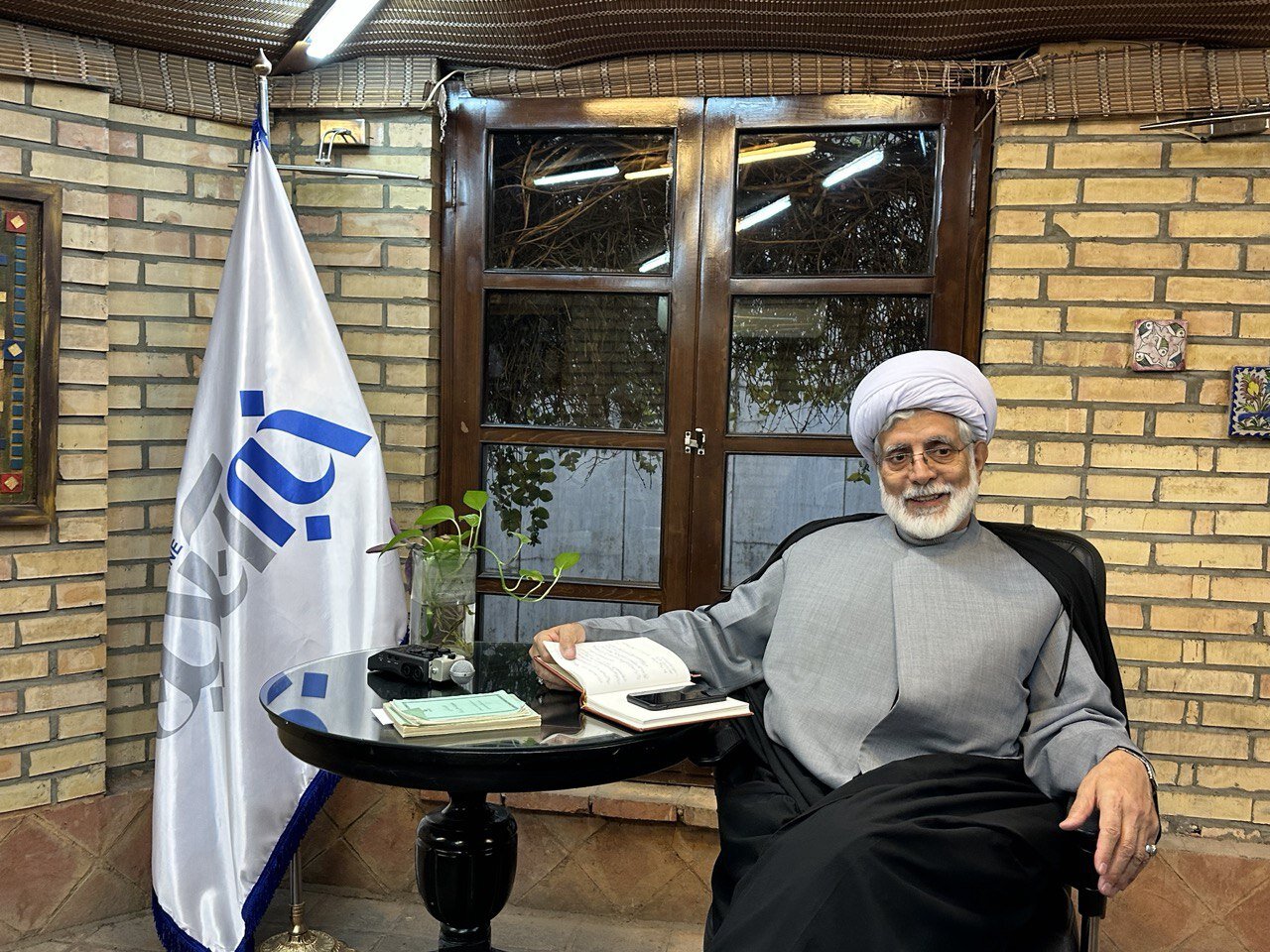 رهامی: قالیباف نه فقط به عنوان رئیس مجلس که در مقام نماینده نظام، رهبری و نیروهای مسلح در پاکستان حاضر شد/ مخالفان مذاکره هزینه‌های جنگ را می‌پردازند
